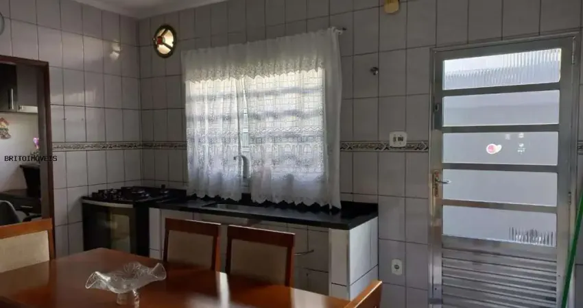 Sobrado para Venda em Mogi das Cruzes / SP no bairro Jardim Universo