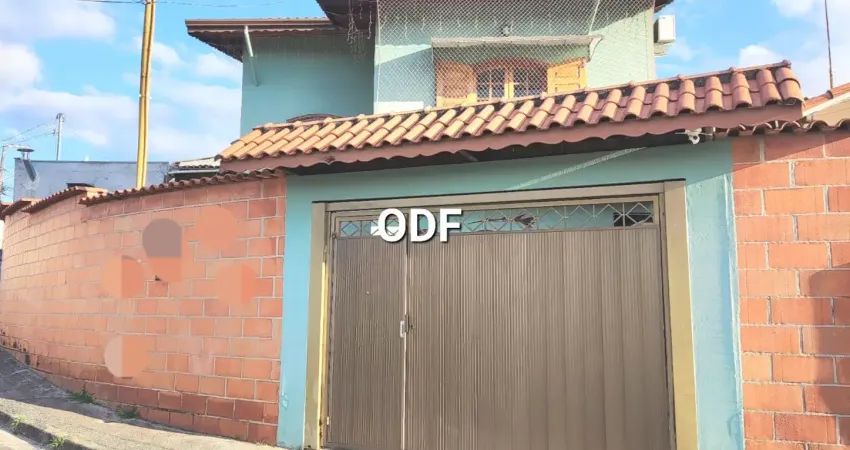 Maravilhoso sobrado 3 dorm, suite, closet, 3 vagas, quintal,