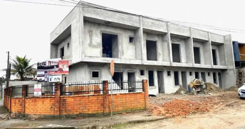Casa com 3 quartos à venda na Rua Amandus Jacob, Vila Nova, Joinville