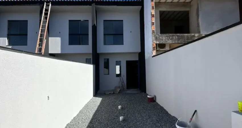Casa com 2 quartos à venda na Avenida Getúlio Vargas, Centro, Araquari