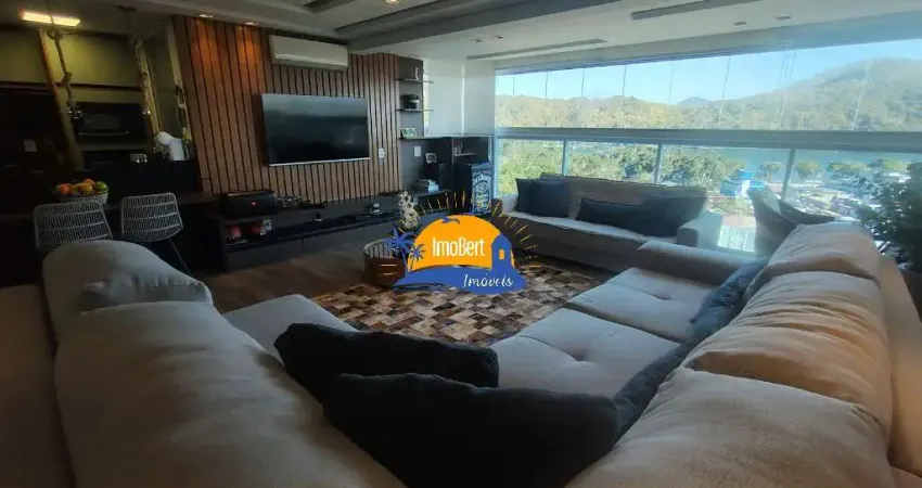 Linda cobertura com vista deslumbrante e muito luxo!