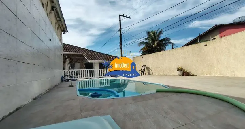 Casa térrea reformada à venda em Bertioga-SP, bairro Rio da Praia: 2 quartos, 4 banheiros, 6 vagas de garagem, 232,69m².