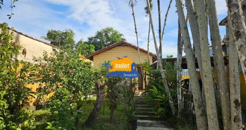 Casa térrea para reforma à venda em Bertioga-SP, Centro - 2 quartos, 205,61 m² de área e 395 m² de área total
