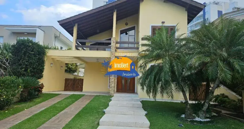 Luxuosa Casa de Condomínio à Venda em Bertioga-SP, no Bairro Maitinga: 4 Suítes, 3 Salas, 6 Banheiros, 5 Vagas de Garagem, 262,41 m² de Área.