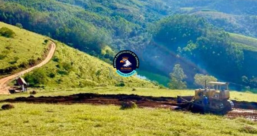 Temos lote com vista para o lago