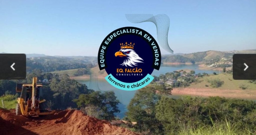 Terreno à Venda com Ótima Localização