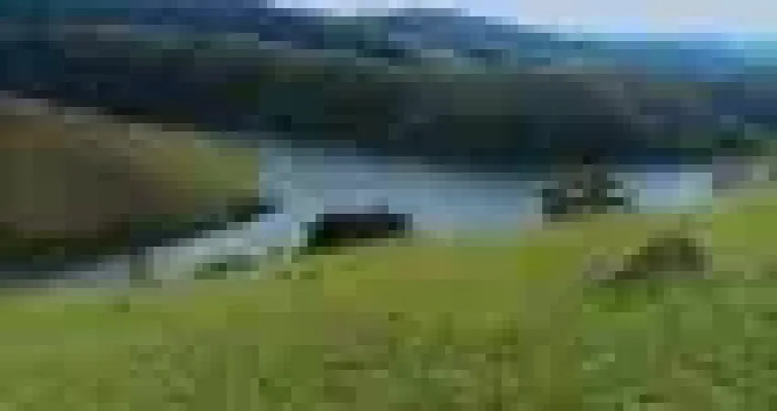 HE Pertinho da represa! Venha construir o seu rancho!