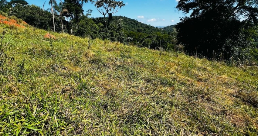 Lançamento pé na água com entrada facilitada e rntrada com veículos