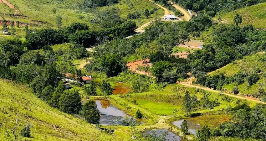 Um lugar rural, paz seu descanso,proximo á represa jaguari.