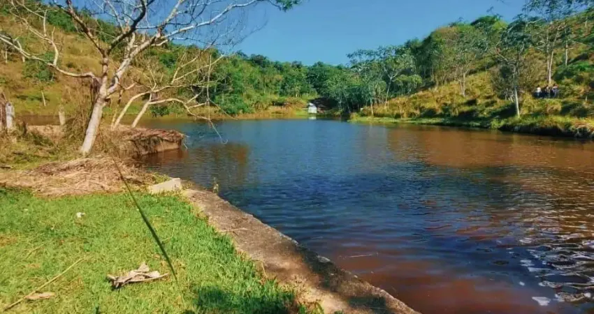 Terreno à venda na Avenida Getúlio Vargas, 334, Jardim Califórnia, Jacareí