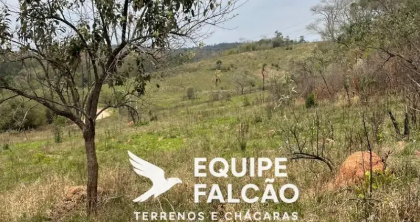 Terreno à venda na Avenida Nove de Julho, 7842, Centro, Atibaia