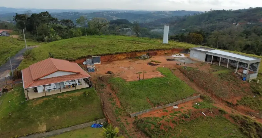 Terreno à venda na Praça Bento Oliveira Nascimento, 555, Jardim Mairiporã I, Mairiporã