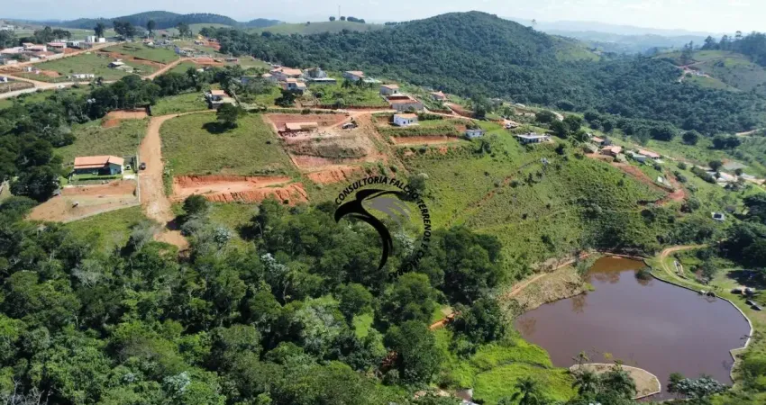 Lazer e muito verde bosque playground ️ lago para pesca praça com parquinho ️ cachoeira