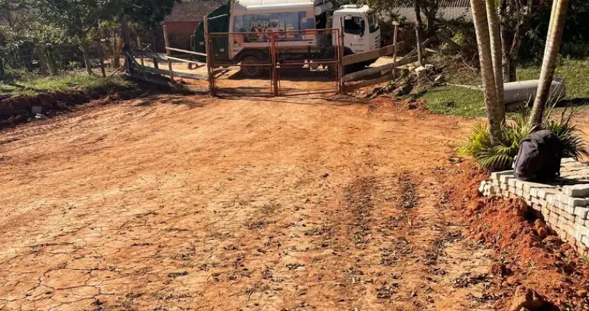 Seu refúgio em atibaia te espera!    terreno no bairro cachoeira – 500m²  quer construir a casa dos seus sonhos ou investir com segurança?  esse lote é perfeito pra você!