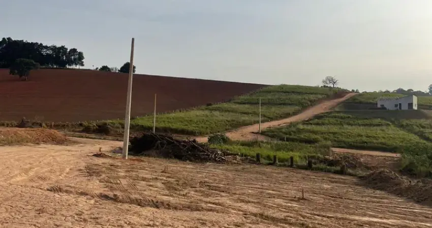 Praticidade: bairro da usina, fácil acesso, ônibus na porta e infraestrutura total.️