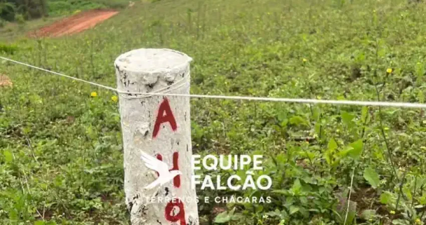 Terreno em condomínio fechado à venda na Avenida Antônio Mathias de Camargo, 15, Centro (Caucaia do Alto), Cotia