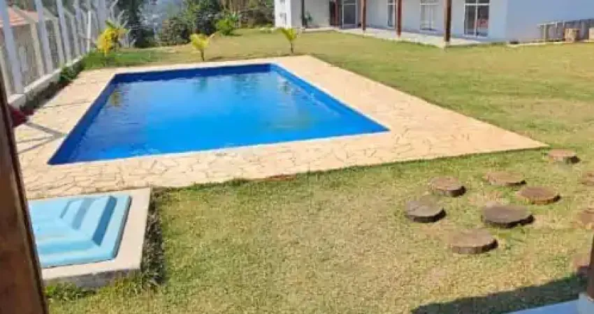 Chácara / sítio com 3 quartos à venda na Avenida Antônio Mathias de Camargo, 15, Centro (Caucaia do Alto), Cotia