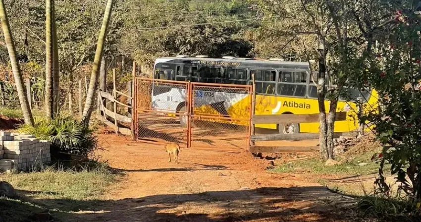 Terrenos em atibaia! fechado com portão eletrônico e a 10 min do centro!