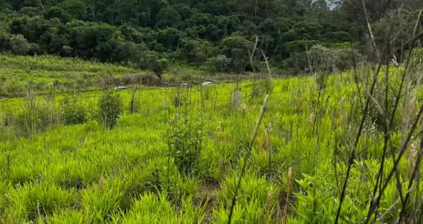 Natureza e tranquilidade : Lotes de 600m² em Atibaia por R$ 66 mil