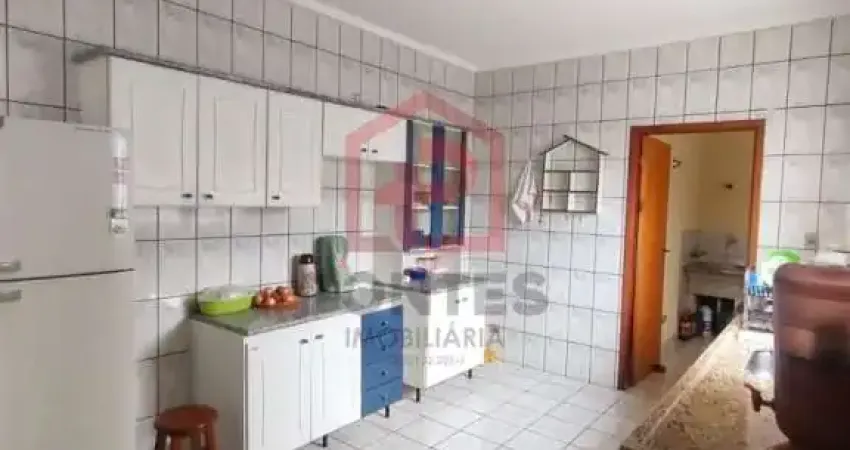 Casa com 3 quartos à venda na Vila Paraíso (Rubião Junior), Botucatu