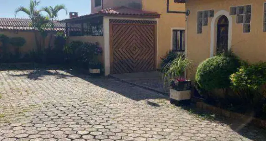 Sobrado com 2 dormitórios à venda, 77 m² por R$ 379.000,00 - Itaquera - São Paulo/SP