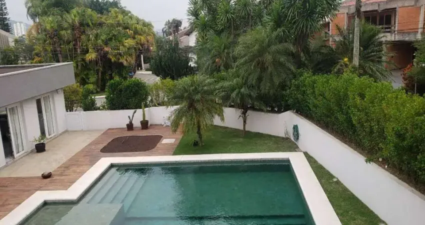 BELISSIMA CASA DE ESQUINA ALPHAVILLE 2 /  ÓTIMA LOCALIZAÇÃO