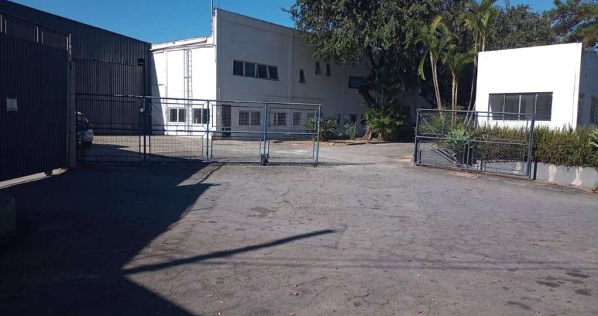 GALPÃO PARA LOCAÇÃO NO JD BELVAL EM BARUERI, PÁTIO GRANDE, MARQUE SUA VISIT