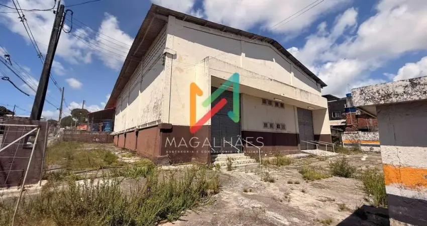 Amplo galpão comercial com 500 m² na avenida dois rios – ibura