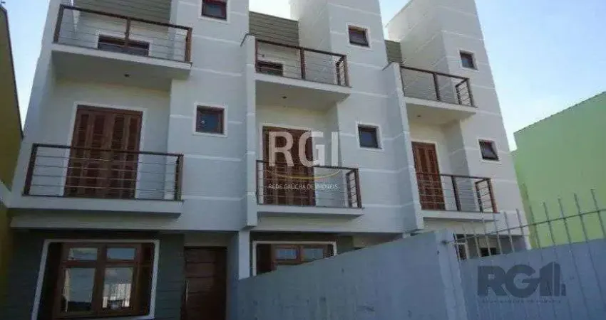 Sobrado para Venda - 152m², 3 dormitórios, sendo 1 suites, 2 vagas - Rubem Berta