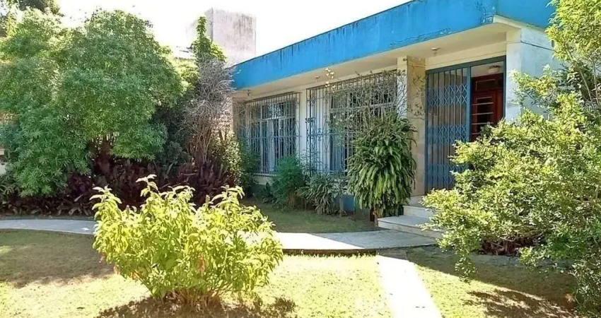 Casa com 5 quartos à venda na Rua General Jonathas Borges Fortes, --, Glória, Porto Alegre