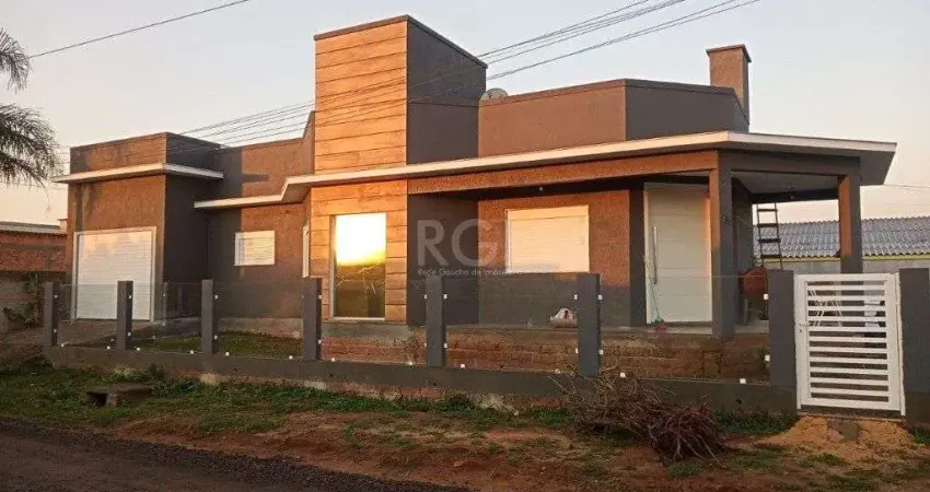Casa para Venda - 160m², 3 dormitórios, sendo 1 suites, 2 vagas - Igra Sul