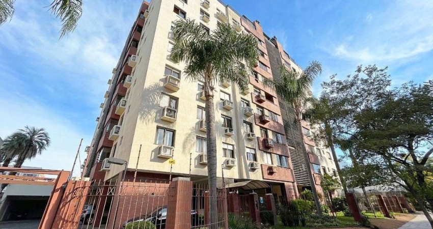 Apartamento de três dormitórios, suíte e 1 vaga de garagem no bairro Menino Deus