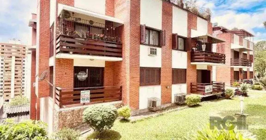 Apartamento com 3 quartos à venda na Rua Doutor Castro de Menezes, --, Vila Assunção, Porto Alegre