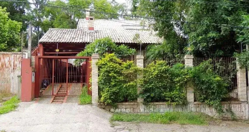 Casa para Venda com 3 dormitórios, sendo 2 suites e 3 vagas no bairro Belém Novo