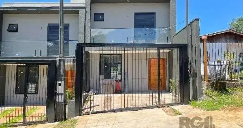 Casa Condominio em Porto Alegre, no bairro Tristeza, com 3 dormitório(s), e 3 banheiros, à venda.