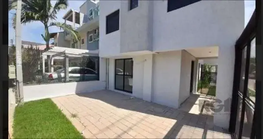 Casa em Porto Alegre, no bairro Hípica, com 3 dormitório(s), e 3 banheiros, à venda.