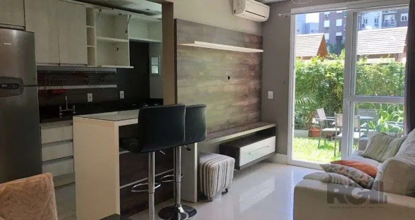 Apartamento com pátio 2 quartos (1 suites) churrasqueira e vaga. Infra completa
