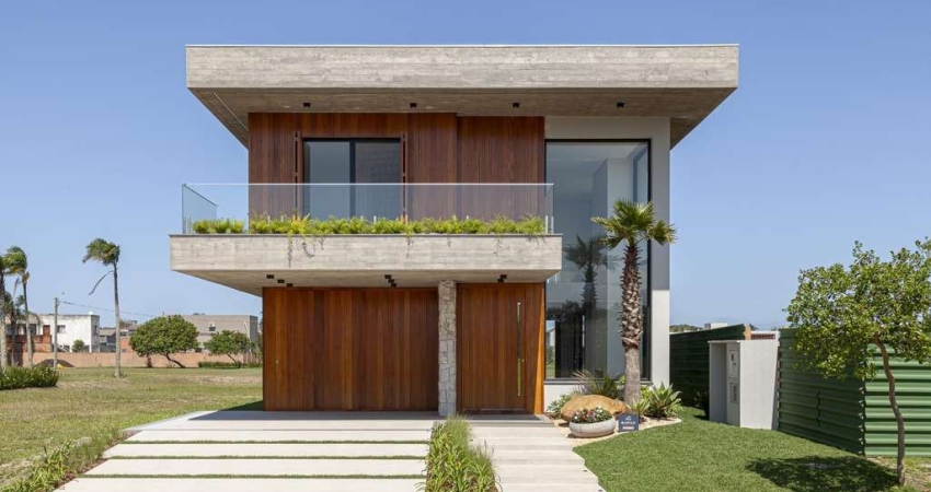 Casa em condomínio fechado com 4 quartos à venda na Av. Alfieiro Zanardi, --, Praia da Guarita, Torres
