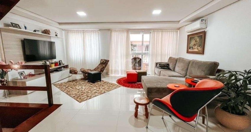 Casa em condomínio fechado com 3 quartos à venda na Avenida Coronel Marcos, --, Pedra Redonda, Porto Alegre