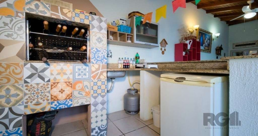Casa em condomínio fechado com 3 quartos à venda na Avenida Eduardo Prado, --, Cavalhada, Porto Alegre