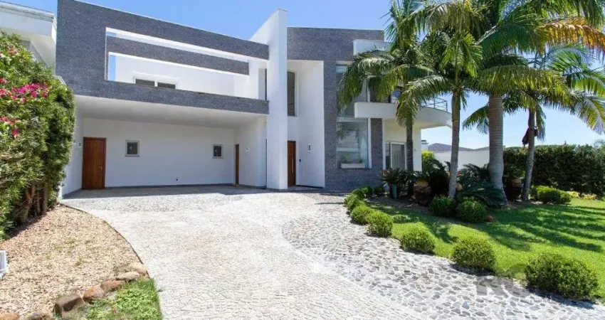 Casa no condomínio Terra Ville , com aproximadamente 450m quadrados.