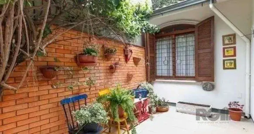 Casa com 4 quartos à venda na Rua Ney Messias, --, Jardim do Salso, Porto Alegre