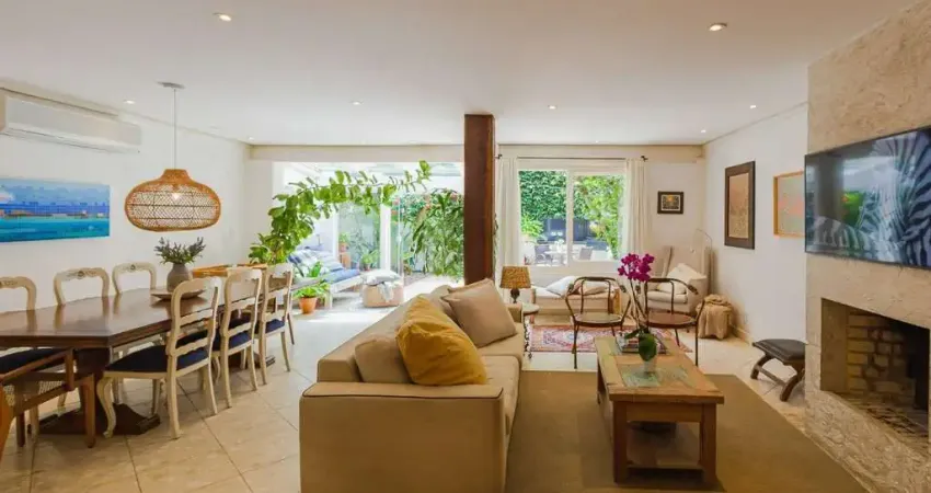 Casa em condomínio fechado com 3 quartos à venda na Rua Quatorze de Julho, --, Boa Vista, Porto Alegre