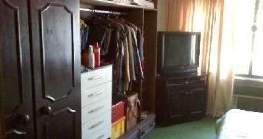 Casa para Venda - 168m², 4 dormitórios, sendo 2 suites, 3 vagas - Guarujá