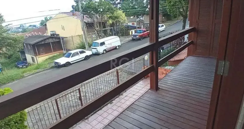 Casa com 3 quartos à venda na Rua Liberal, --, Tristeza, Porto Alegre