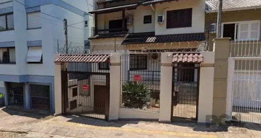 Casa com 4 quartos à venda na Rua Joaquim Cruz, --, Santo Antônio, Porto Alegre