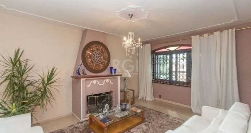 Casa para venda - 240m², 3 dormitórios, sendo 1 suites, 3 vagas - partenon