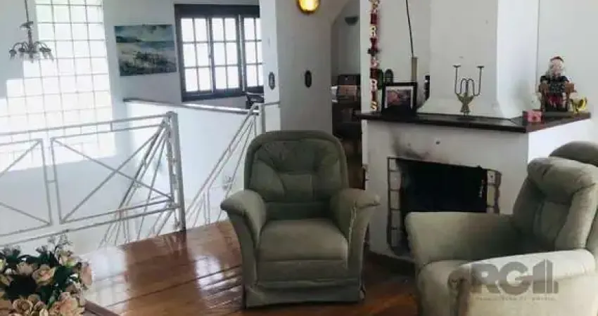 Casa com 4 quartos à venda na Rua São Benedito, --, Bom Jesus, Porto Alegre