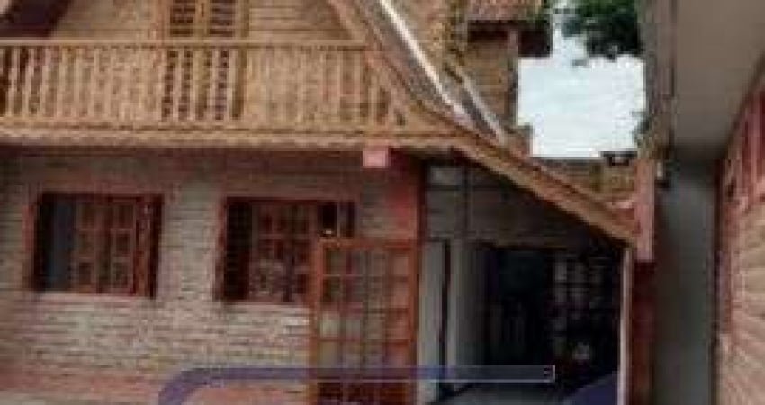 Sobrado para Venda - 140m², 3 dormitórios, 1 vaga - Glória, Porto Alegre
