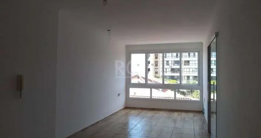 Apartamento para Venda - 92.88m², 2 dormitórios, sendo 2 suites, 1 vaga - Petrópolis